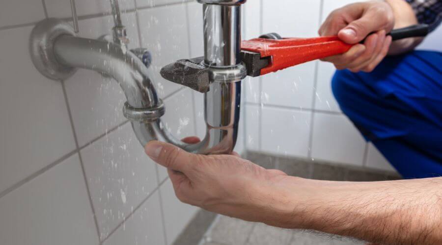 Expert burst pipe repair services in Hensley, AR